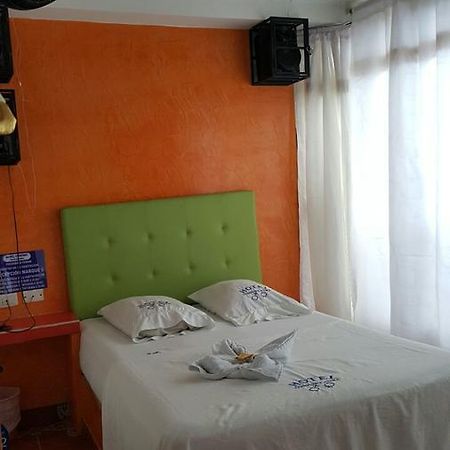 Hotel Confort Cuba Pereira Esterno foto